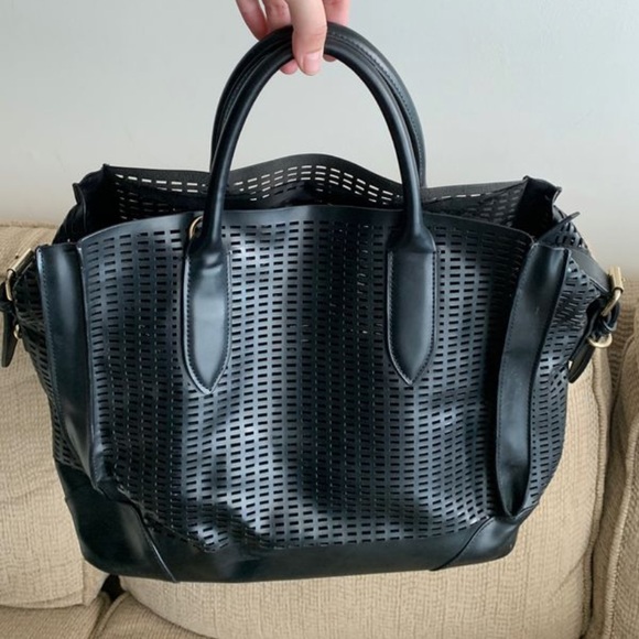 Zara Bags Zara Laptop 7 Fits Leather Purse Poshmark